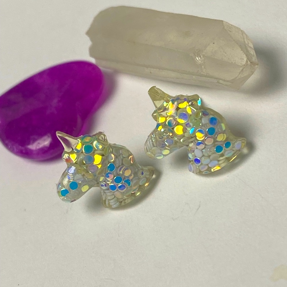 🎈Sale 🎈2 for $10 NWOT  fun fantasy sparkle confetti unicorn post earrings